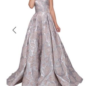 Beautiful silver/light pink Max Duggal floral embossed ball gown.